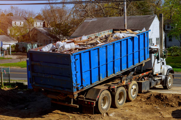 Best Retail Junk Removal  in Bloomingburg, OH